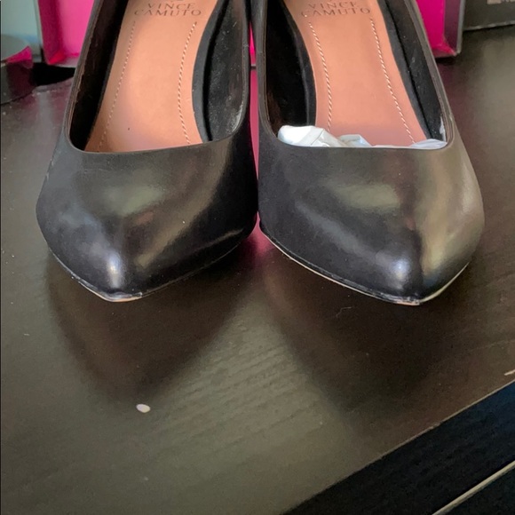 Vince Camuto size 8 heels - Picture 5 of 12